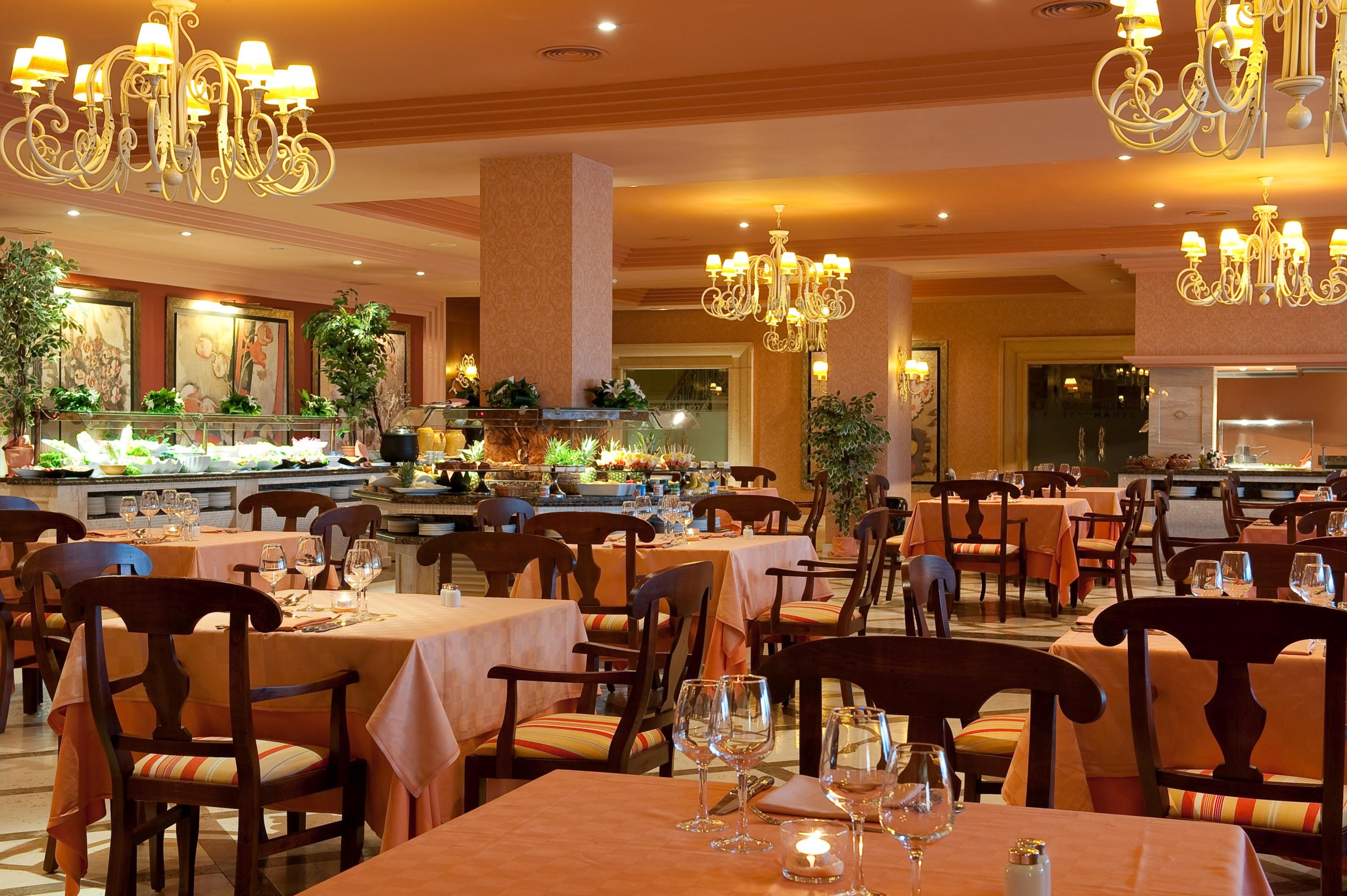 Elba Estepona Gran Hotel & Thalasso Spa Restaurant photo